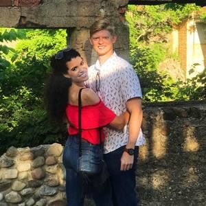 Meet your Posher, Britt